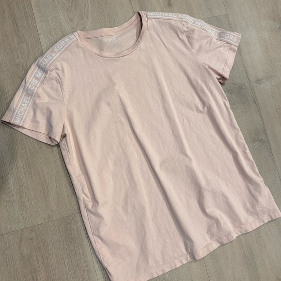 Michael Kors Light Pink Logo Tee - Picture 1 of 2